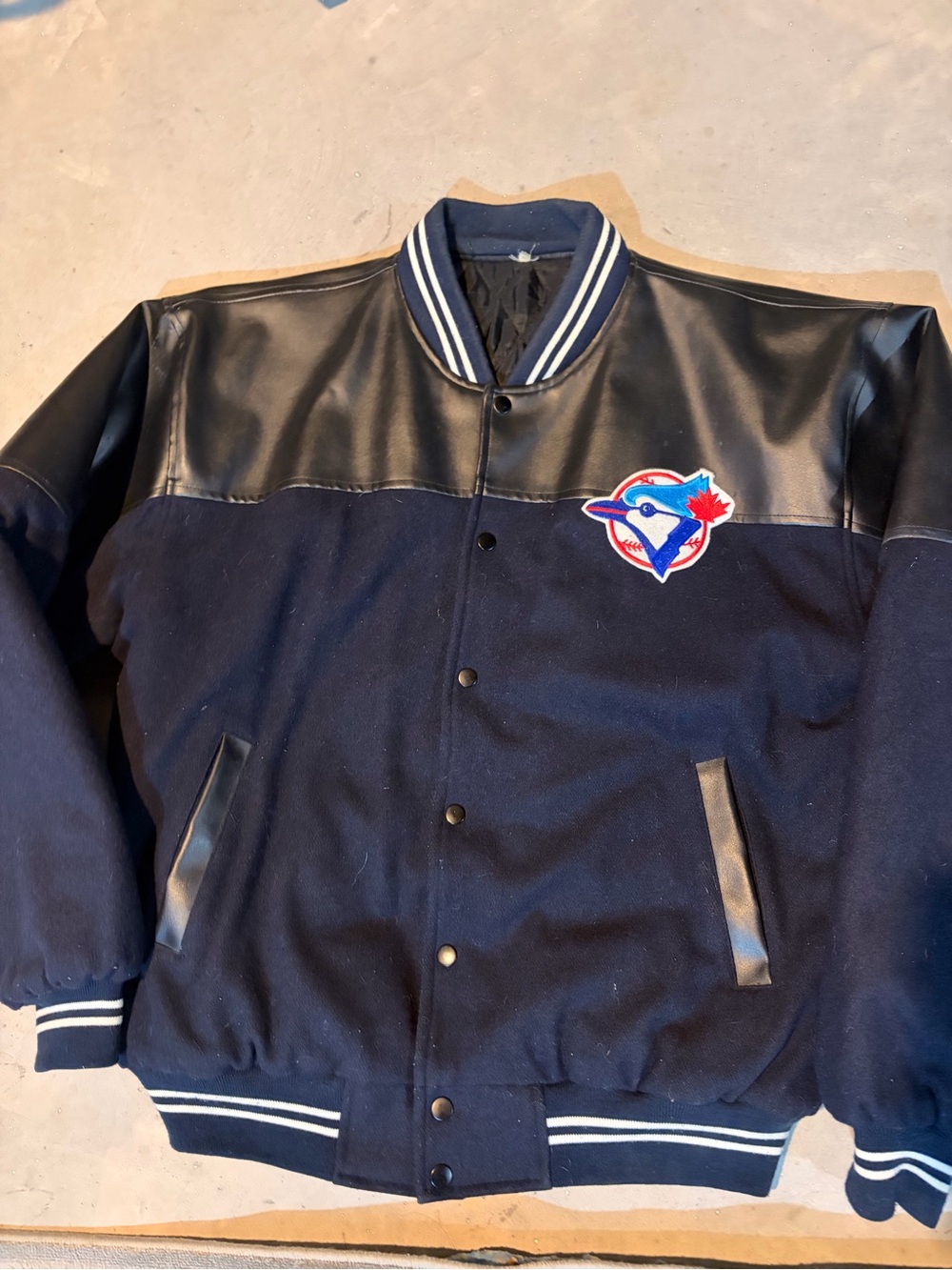Vintage Toronto Blue Jays Varsity Jacket Large - Picture 2 of 4